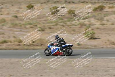 media/Apr-20-2025-AHRMA (Sun) [[393a79c373]]/Race/Group 11 early race/Turn 4b/